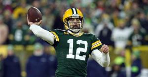 Aaron Rodgers Spotted Singing and Dancing in Hawaii Before Skipping Packers Workout