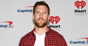 Brooks Laich Kisses New Girlfriend Following Julianne Hough Divorce