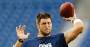 Tim Tebow Expected to Sign Contract With NFL Team