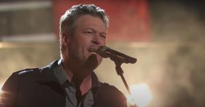 Blake Shelton Performs ‘Minimum Wage’ on ‘The Voice’ Finale