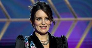 ‘Girls5eva’ Creator Talks Tina Fey’s Hilarious Dolly Parton Impression on Peacock Series
