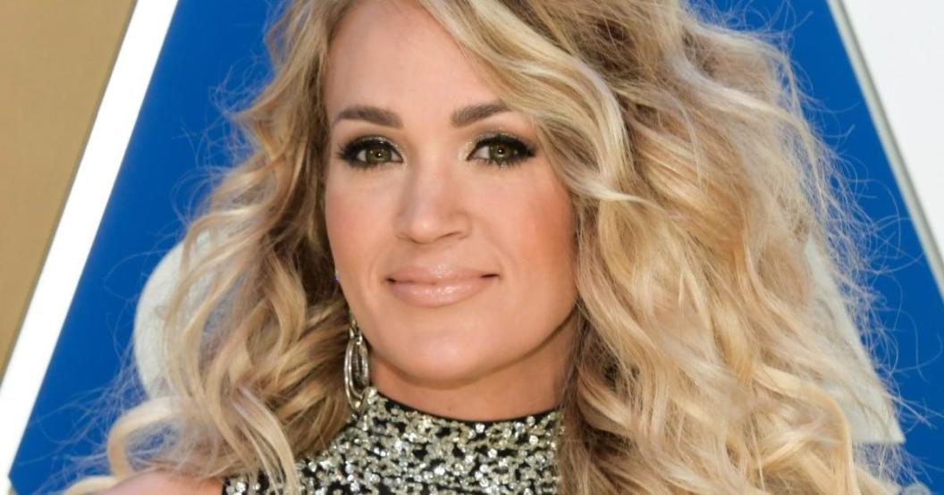 carrie-underwood-20112401.jpg