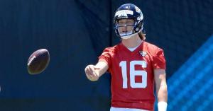 Trevor Lawrence Reacts to Tim Tebow Signing With Jaguars