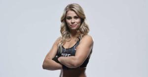 Paige VanZant Teases ‘Wardrobe Malfunction’ in Revealing New Photo