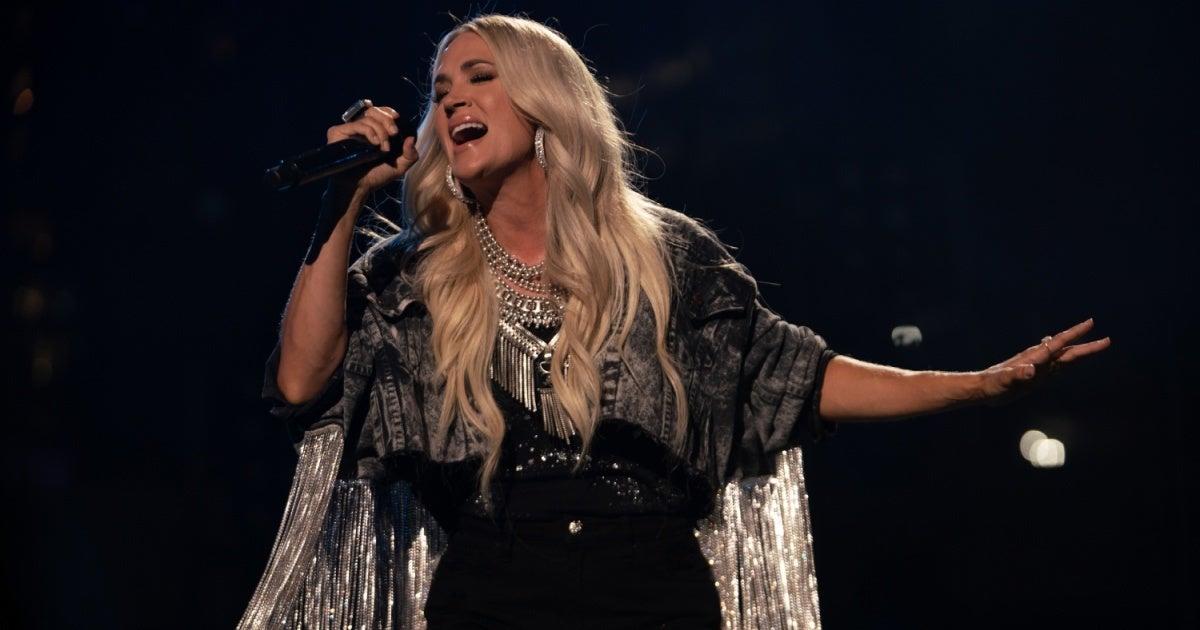Carrie Underwood Pays Emotional Tribute to Naomi Judd During Stagecoach
