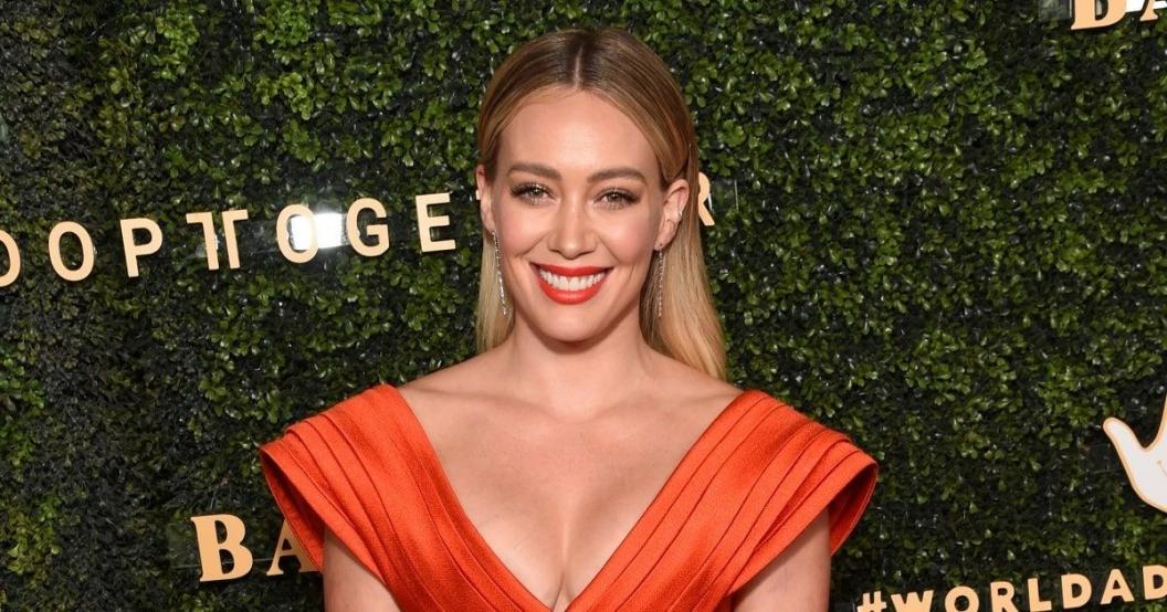 hilary-duff-20112536.jpg