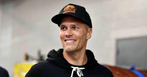 Tom Brady Reacts to LeBron James Not Calling Him the GOAT Athlete