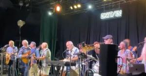 Kenny Chesney Joins Jimmy Buffett on Stage During Nashville Show