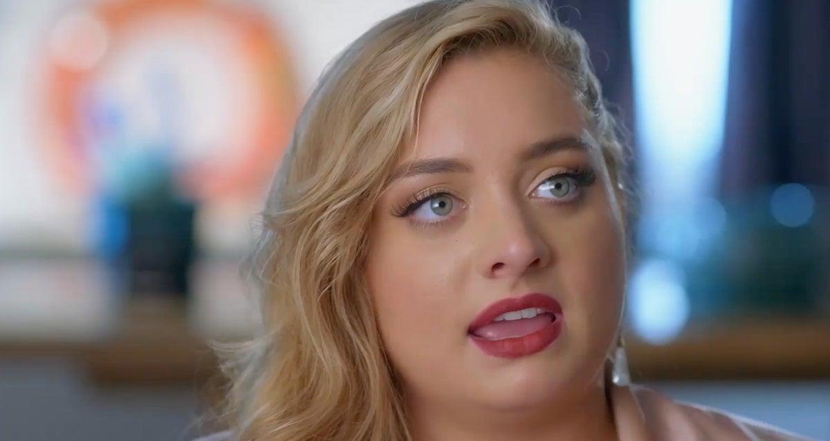 'sMothered': Carina Admits She Won't Date Without Her Mom in Exclusive