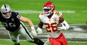 Le’Veon Bell Explains Why He’ll ‘Never Play’ for Chiefs Coach Andy Reid