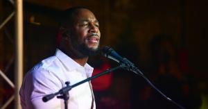Grammy-Nominated R&B Singer Reveals He’s Going Deaf