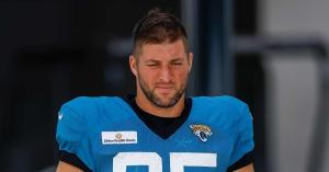 Jacksonville Jaguars’ Decision to Cut Tim Tebow Lights up Social Media