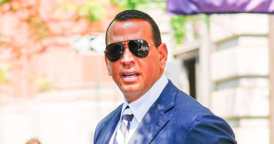 alex-rodriguez-shades-jennifer-lopez-red-porsche-photo-20112423.jpg