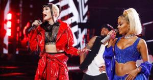 Gwen Stefani Rocks Wild New Brunette Hairstyle at ‘The Voice’ Finale