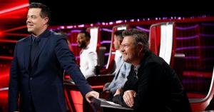 Gwen Stefani Surprises Blake Shelton With Video Celebrating His 10 Years on ‘The Voice’