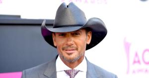 Tim McGraw Helps Fan With Cancer Fulfill Heartwrenching Wish for Daughters’ Weddings