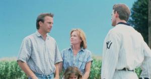 Kevin Costner Reunites With ‘Field of Dreams’ Dad Dwier Brown