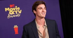 Jacob Elordi Reveals He Copied Elvis’ Excessive Bacon Habit for ‘Priscilla’