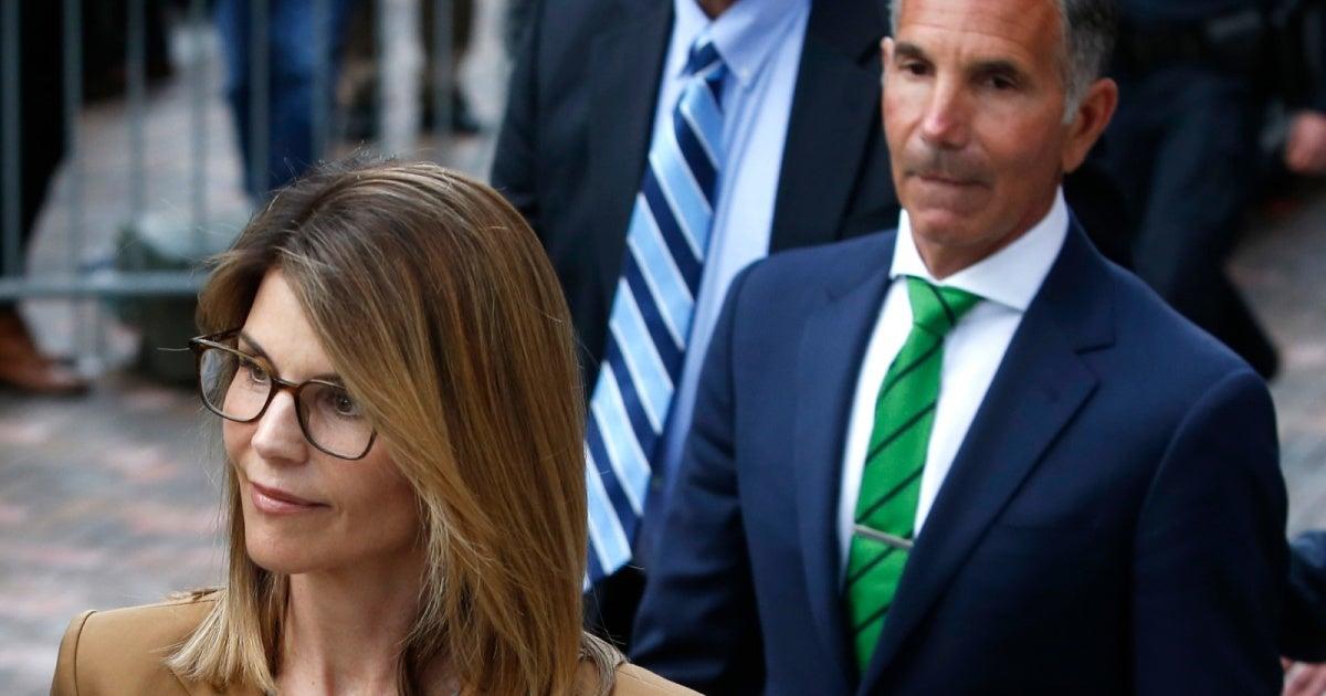 Lori Loughlin and Mossimo Giannulli Split After Almost 3 Decades of Marriage