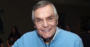 ‘Hollywood Squares’ Host Peter Marshall’s Son Dies From COVID-19