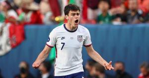 USMNT’s Gio Reyna Struck With Coke Bottle After Defeating Mexico, Suspect Arrested