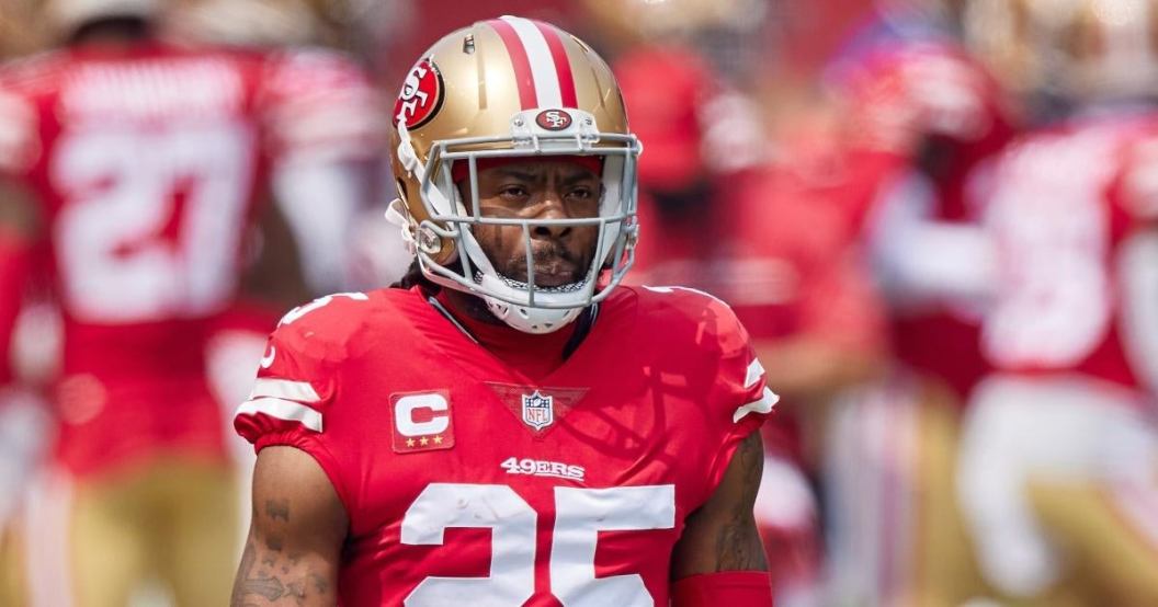 richard-sherman-sign-buccaneers-july-arrest.jpg