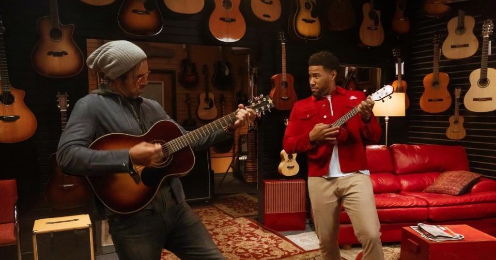 aaron-rodgers-state-farm-commerical-guitar-skills.jpg