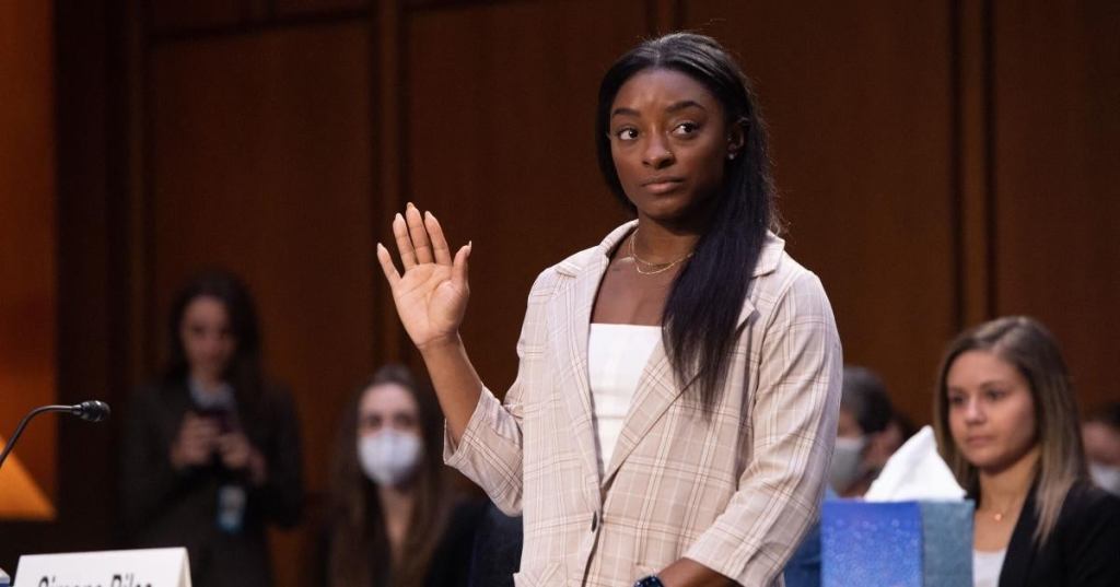 simone-biles-calls-out-fbi-larry-nassar-investigation.jpg