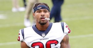 Simone Biles’ Boyfriend Jonathan Owens Back in NFL After Being Cut by Houston Texans