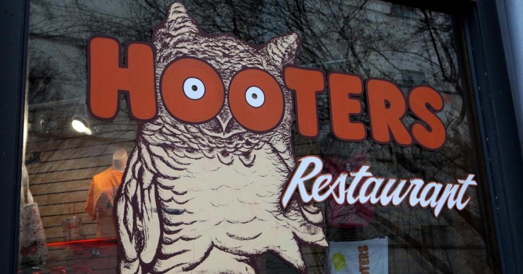 hooters-restaurant-getty-images.jpg