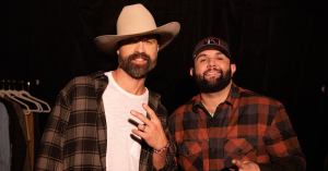 Walker Hayes Teams up With Carin Leon for Spanish ‘Fancy Like’ Remix