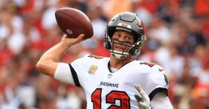 Returning Tom Brady’s 600th Touchdown Ball Likely Cost Fan Six Figures, Expert Says