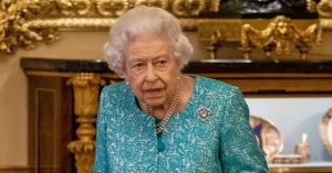 Queen Elizabeth Tests Positive for COVID-19