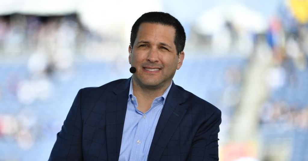 adam-schefter-nfl-fans-go-after-sending-draft-story-washington-general-manager.jpg