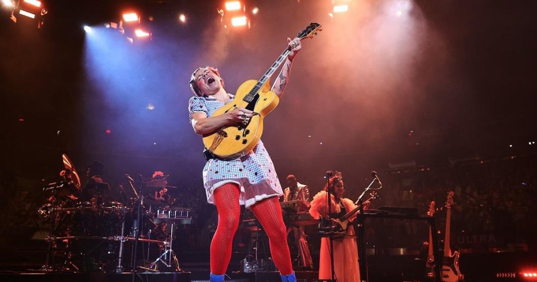 harry-styles-halloween-dorothy-getty.jpg