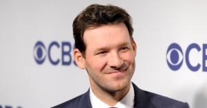 Tony Romo Under Fire for Gisele Bundchen Joke During Buccaneers vs. Bears Broadcast