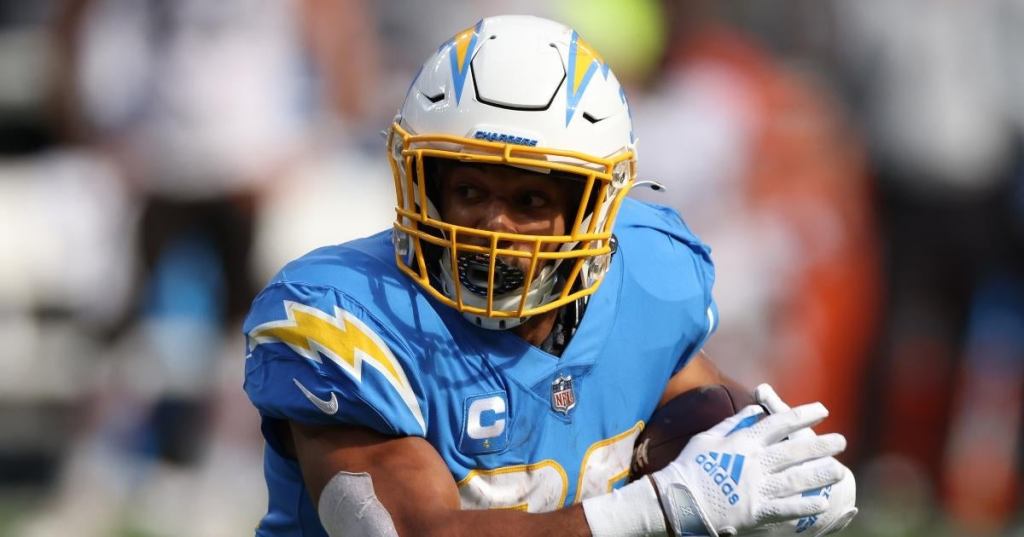 los-angeles-chargers-austin-ekeler-doesnt-hold-grudge-not-drafted.jpg