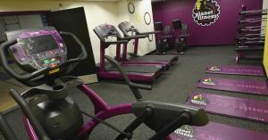 Planet Fitness Member Allegedly Kicked From Gym Over Size of Water Bottle