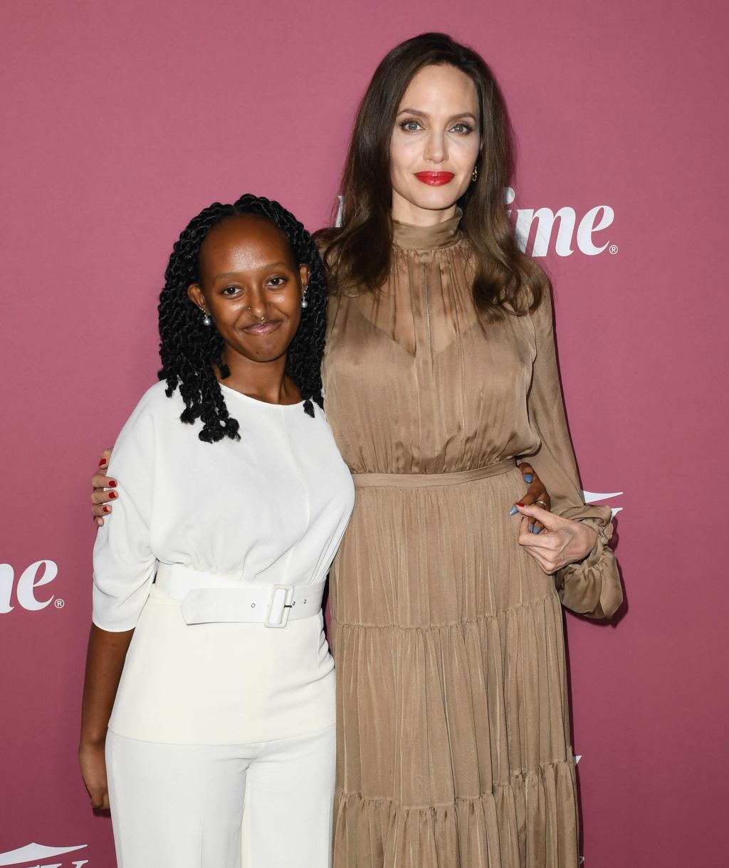 angelina-jolie-zahara.jpg