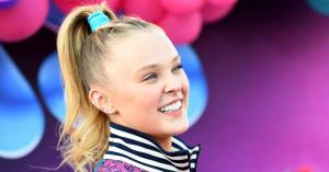 JoJo Siwa Cuts off Ponytail in Surprise Hair Transformation