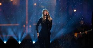 ‘SNL’: Taylor Swift Performance Blasted as ‘Too Long’ by Non-Swifties