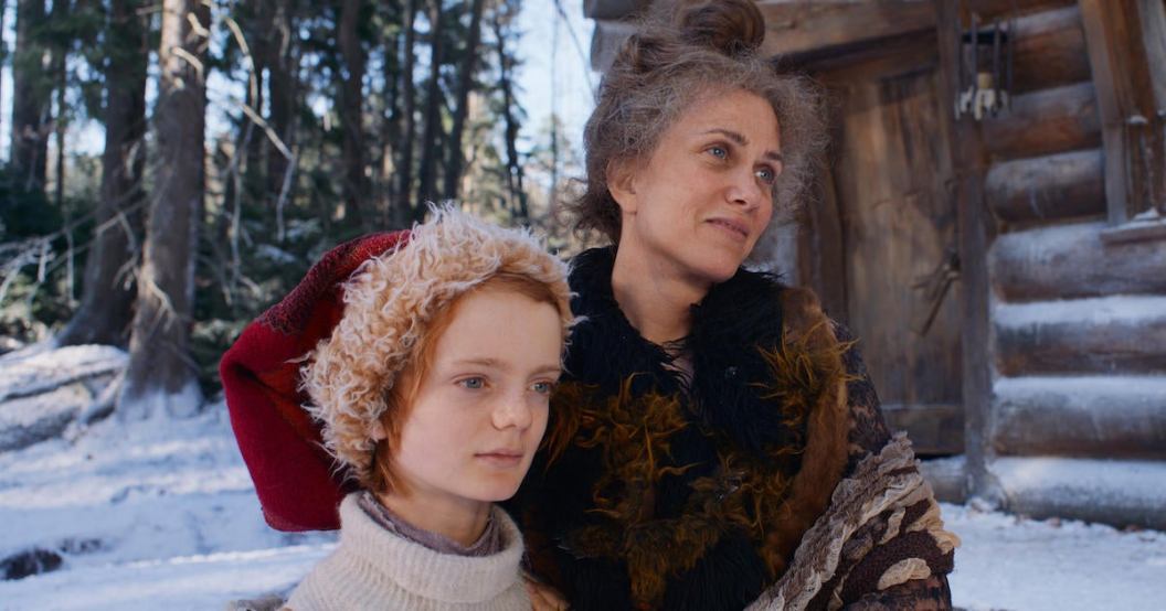 a-boy-called-christmas-kristen-wiig-henry-lawfull-netflix.jpg