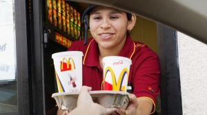 McDonald’s Employee Reveals Horrifying Discovery in Drink Machine in Viral Video