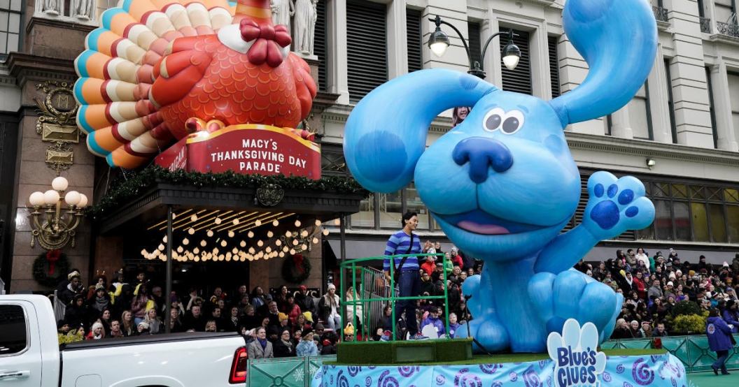 macys-thanksgiving-day-parade-blues-clues-float.jpg