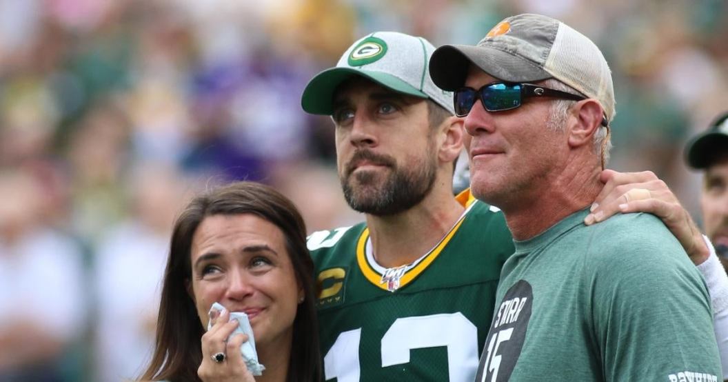 brett-favre-aaron-rodgers-message-tying-packers-record.jpg