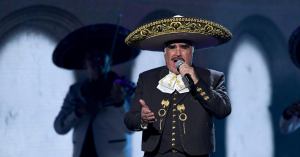 Vincente Fernandez, Legendary Mexican Singer, Dead at 81