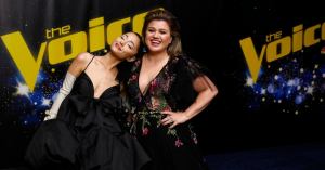 Kelly Clarkson and Ariana Grande Sing Iconic Divas’ Songs on ‘The Tonight Show,’ and Viewers Can’t Contain Themselves