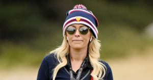 Paulina Gretzky Enjoys ‘Lazy Weekend’ With Steamy Photo