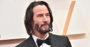 Keanu Reeves Just Returned to His Short Hair Look