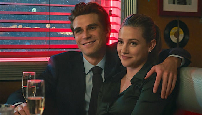 riverdale-archie-betty.jpg